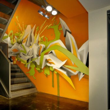 DAIM | "DEIM stolpert" | Berlin / Germany | 2004 | © DAIM | Courtesy: Carhartt Store Berlin | Photo: MRpro