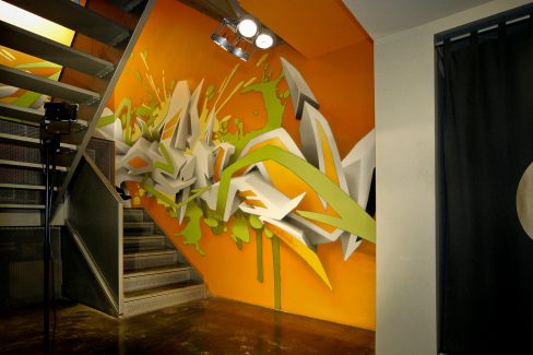 DAIM | "DEIM stolpert" | Berlin / Germany | 2004 | © DAIM | Courtesy: Carhartt Store Berlin | Photo: MRpro