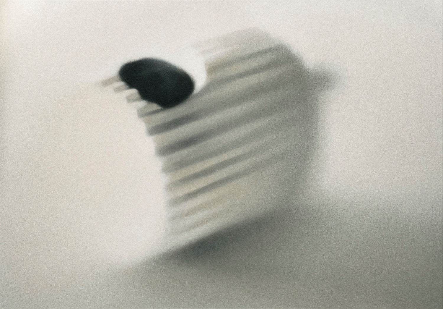 "Cap (fein)" | spraypaint on canvas | 100 x 70 cm | 1997 | © DAIM | Photo: MRpro